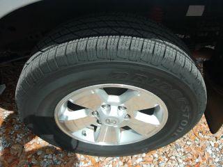 Toyota Tacoma Double Cab - Thumbnail 2