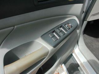 Toyota Tacoma Double Cab - Thumbnail 17