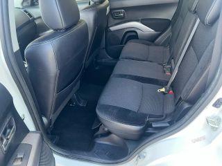 Mitsubishi Outlander - Thumbnail 4