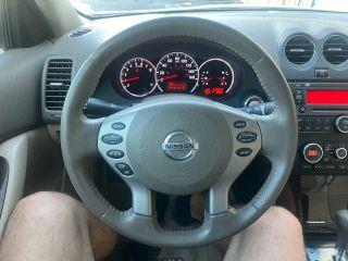 Nissan Altima - Thumbnail 14
