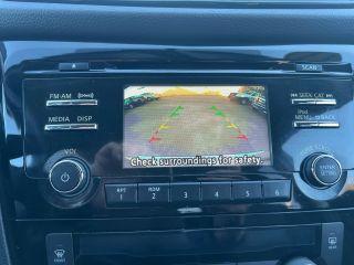 Nissan Rogue - Thumbnail 2