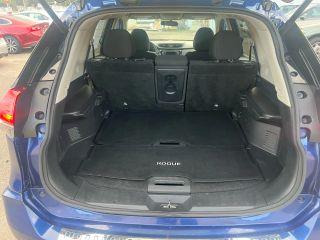 Nissan Rogue - Thumbnail 3