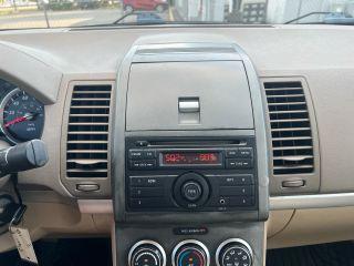 Nissan Sentra - Thumbnail 3