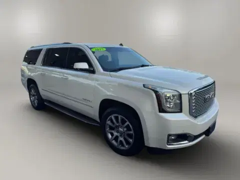 GMC Yukon Xl Denali Sport Utility 4D - Thumbnail 5