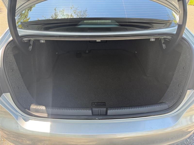 Volkswagen Jetta Se - Thumbnail 15