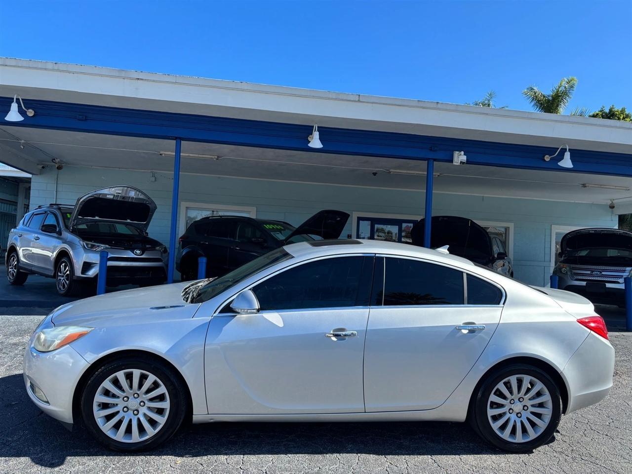 Buick Regal Turbo Premium 1 - Thumbnail 2