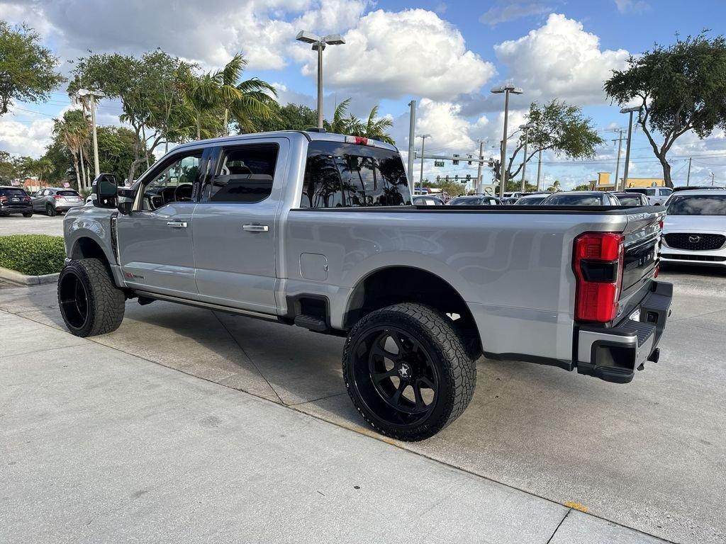 Ford F-250Sd Limited 4Wd 4D Crew Cab - Thumbnail 14