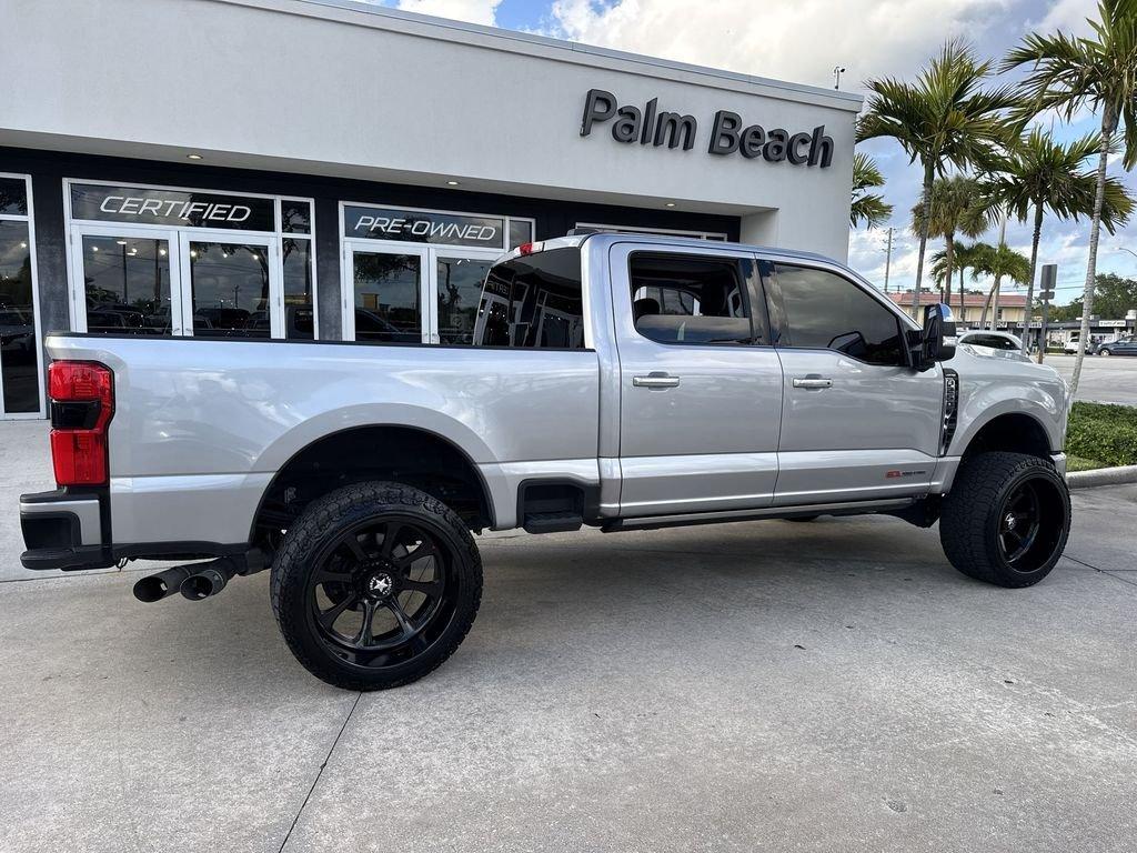 Ford F-250Sd Limited 4Wd 4D Crew Cab - Thumbnail 6