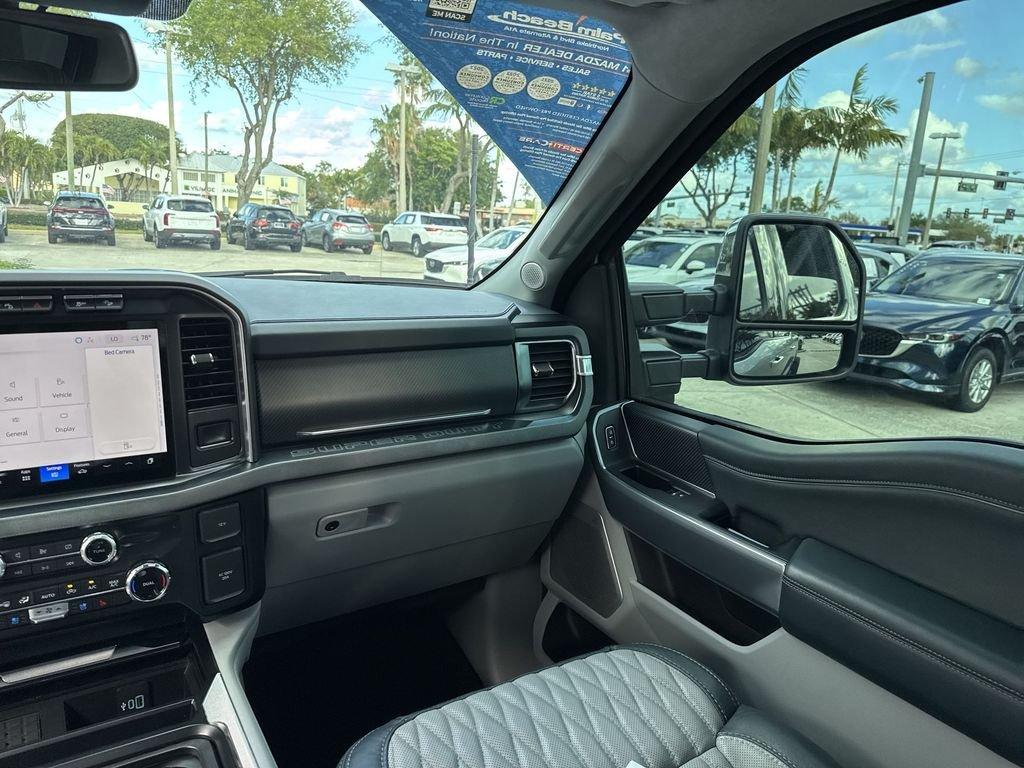 Ford F-250Sd Limited 4Wd 4D Crew Cab - Thumbnail 17