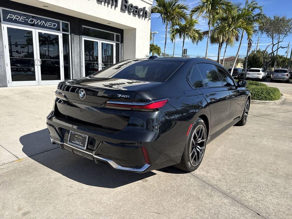 Bmw 7 Series 740I Xdrive Awd 4D Sedan - Thumbnail 5