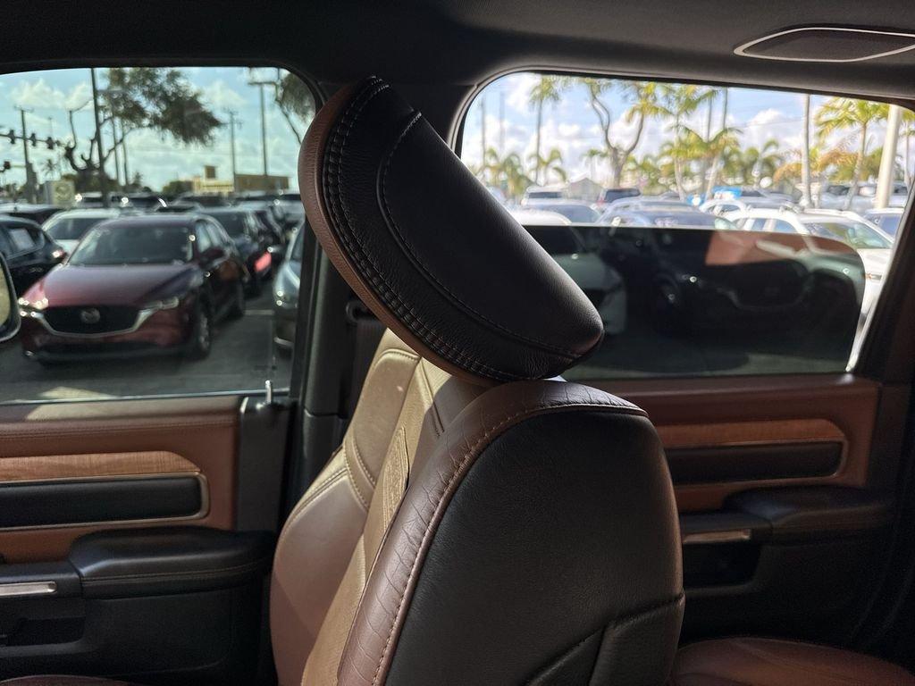 Ram 2500 Laramie Longhorn 4Wd 4D Mega Cab - Thumbnail 17