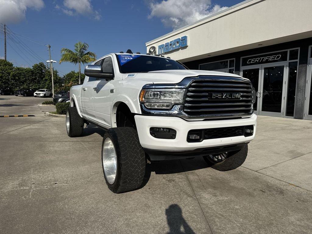 Ram 2500 Laramie Longhorn 4Wd 4D Mega Cab - Thumbnail 9