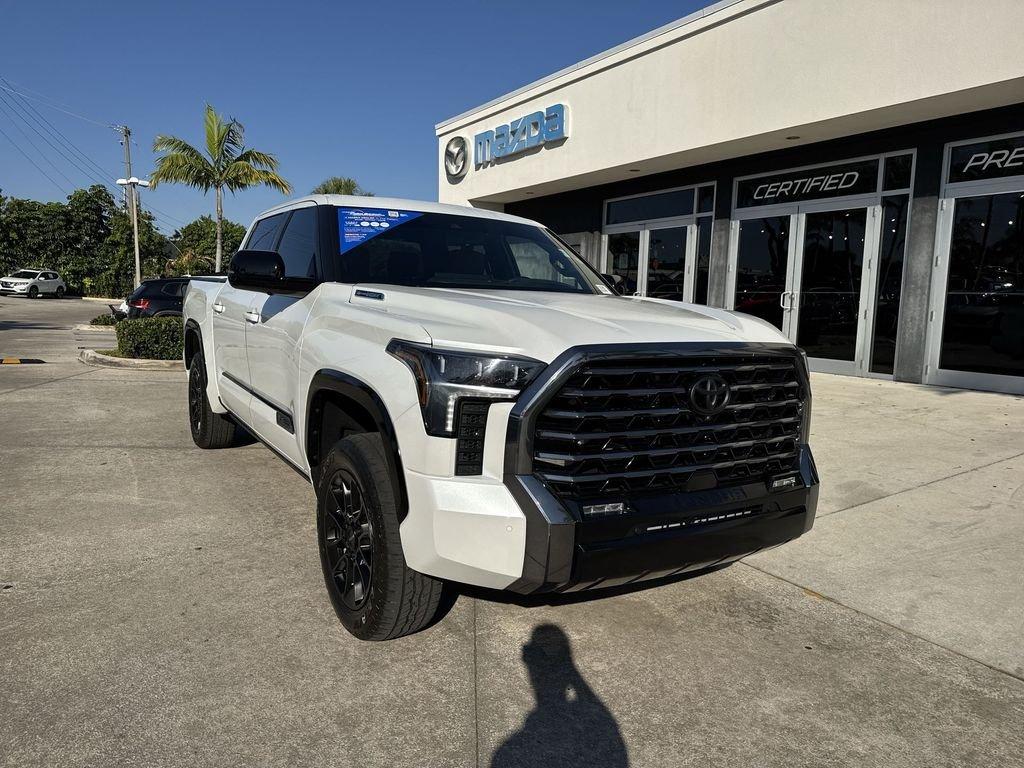 Toyota Tundra Hybrid Platinum 1794 Edition 4Wd 4D Crew Cab - Thumbnail 9