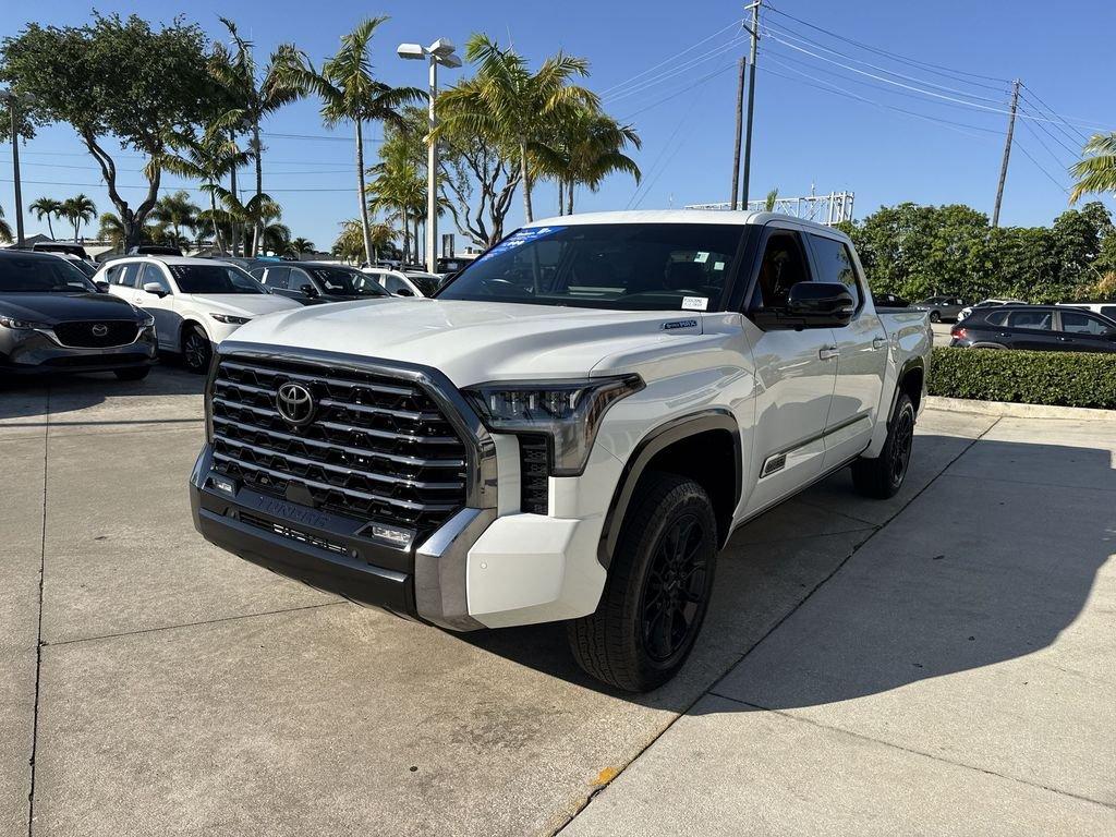 Toyota Tundra Hybrid Platinum 1794 Edition 4Wd 4D Crew Cab - Thumbnail 11