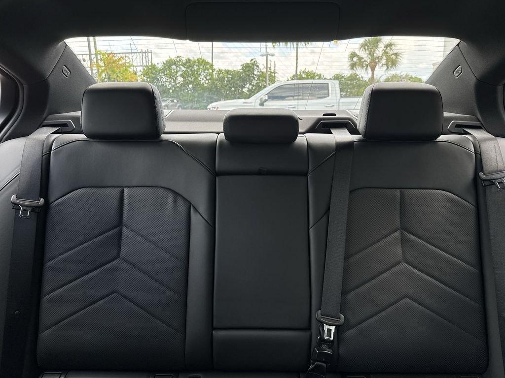 Bmw 5 Series 540I Xdrive Awd 4D Sedan - Thumbnail 20