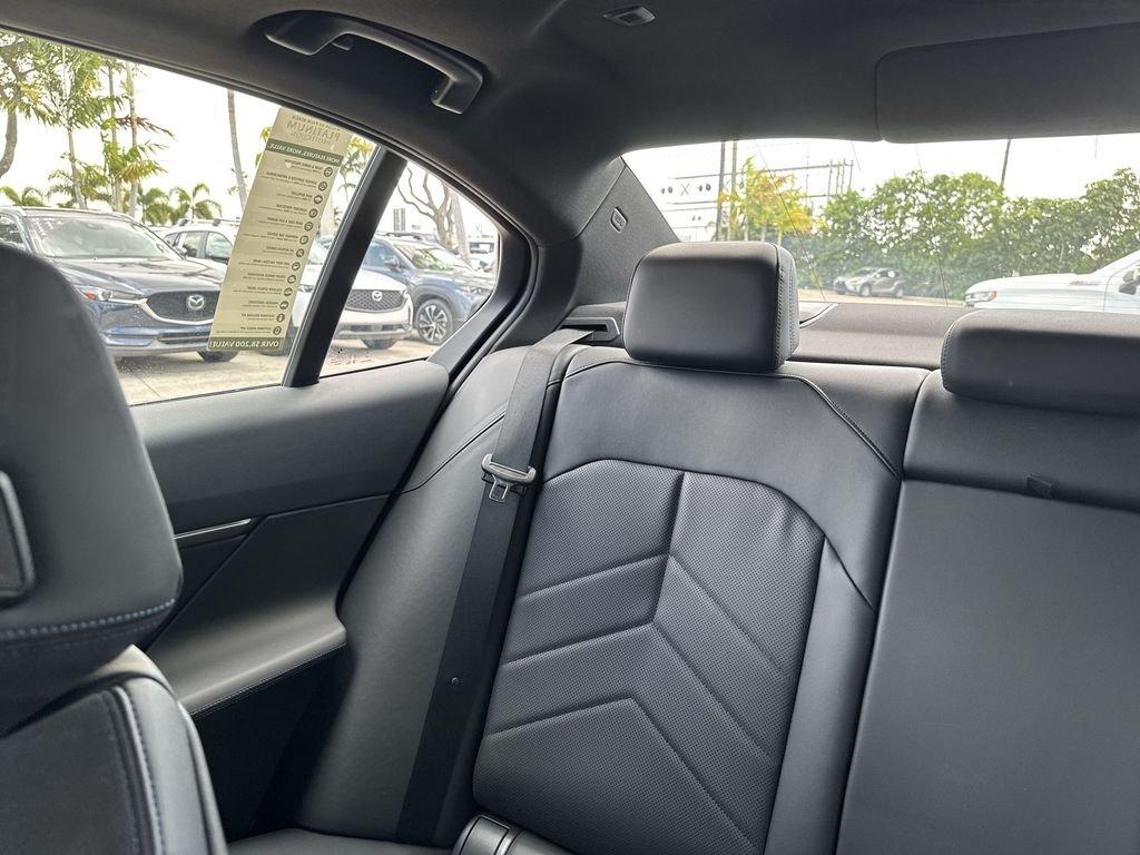 Bmw 5 Series 540I Xdrive Awd 4D Sedan - Thumbnail 19