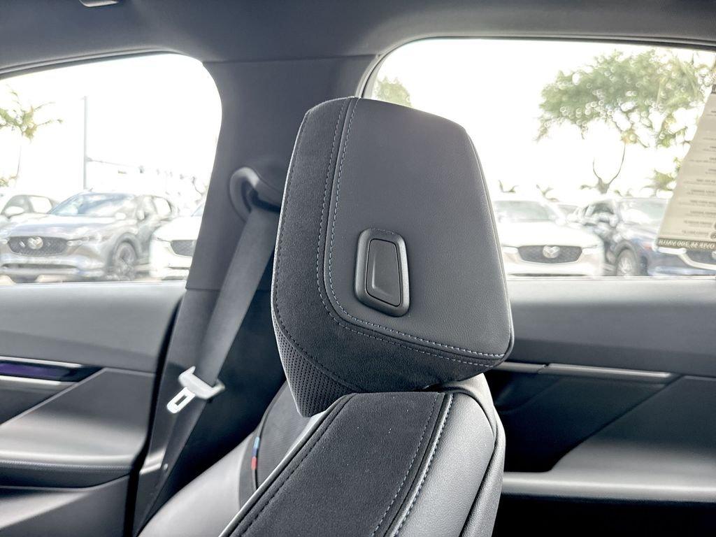 Bmw 5 Series 540I Xdrive Awd 4D Sedan - Thumbnail 18