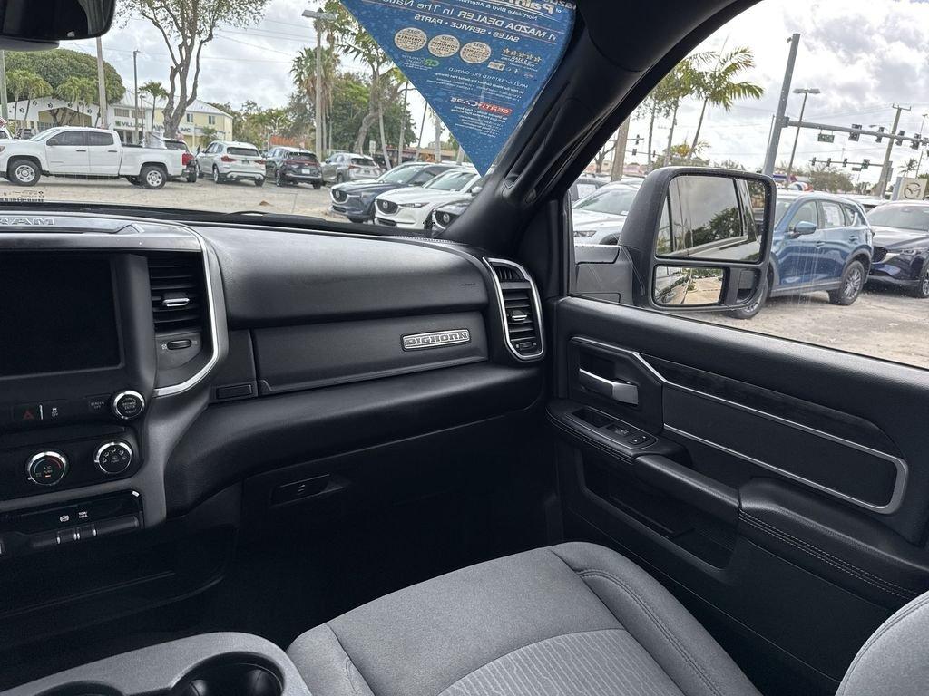 Ram 2500 Big Horn 4Wd 4D Crew Cab - Thumbnail 17