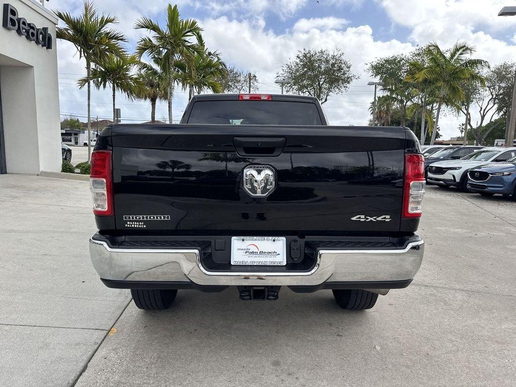 Ram 2500 Big Horn 4Wd 4D Crew Cab - Thumbnail 4