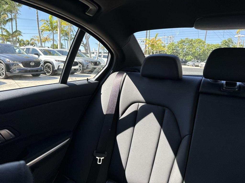 Bmw 3 Series 330I Rwd 4D Sedan - Thumbnail 19