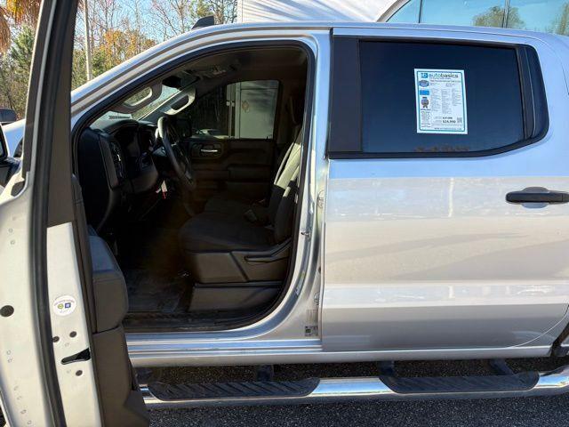 Chevrolet Silverado 1500 - Thumbnail 11