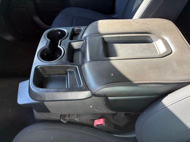 Chevrolet Silverado 1500 - Thumbnail 18