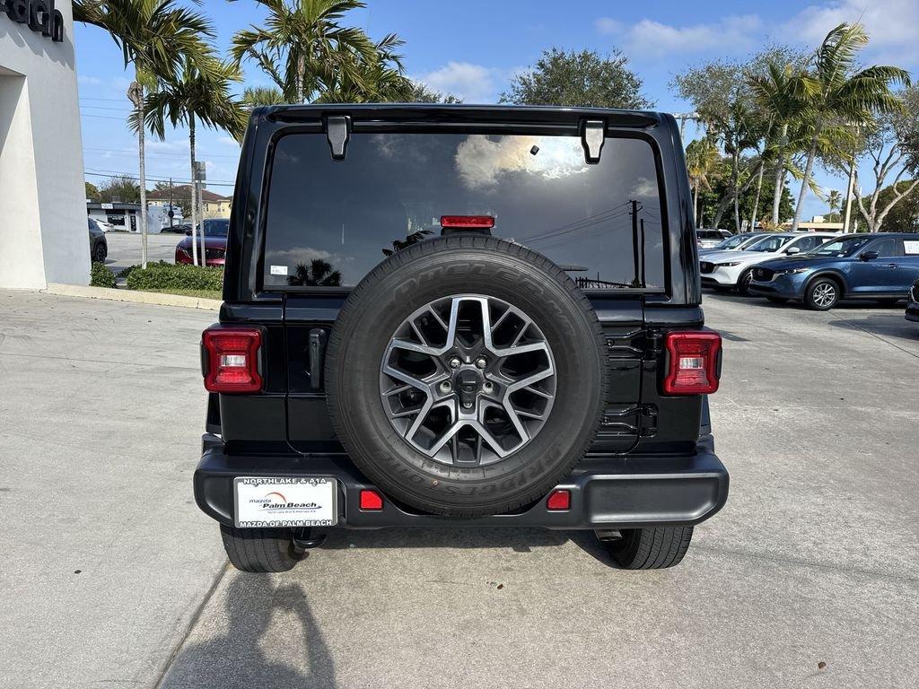 Jeep Wrangler Sahara 4Wd 4D Sport Utility - Thumbnail 4