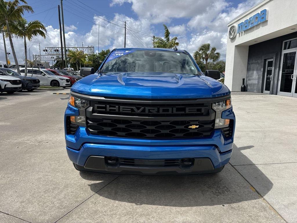 Chevrolet Silverado 1500 Custom Rwd 4D Crew Cab - Thumbnail 10