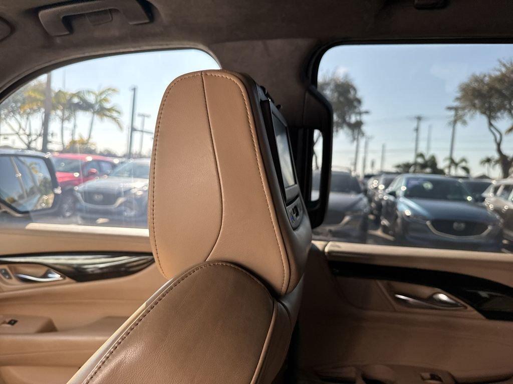 Cadillac Escalade Platinum Edition 4Wd 4D Sport Utility - Thumbnail 18