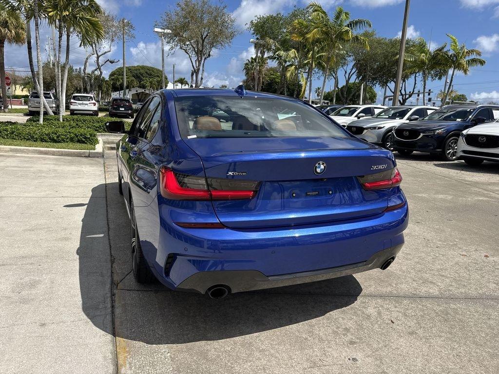 Bmw 3 Series 330I Xdrive Awd 4D Sedan - Thumbnail 15