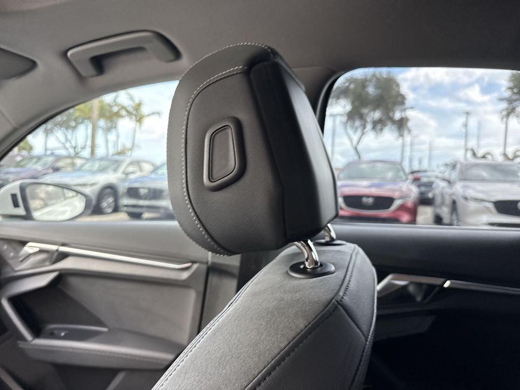 Audi A3 40 Premium Plus Quattro Quattro 4D Sedan - Thumbnail 18