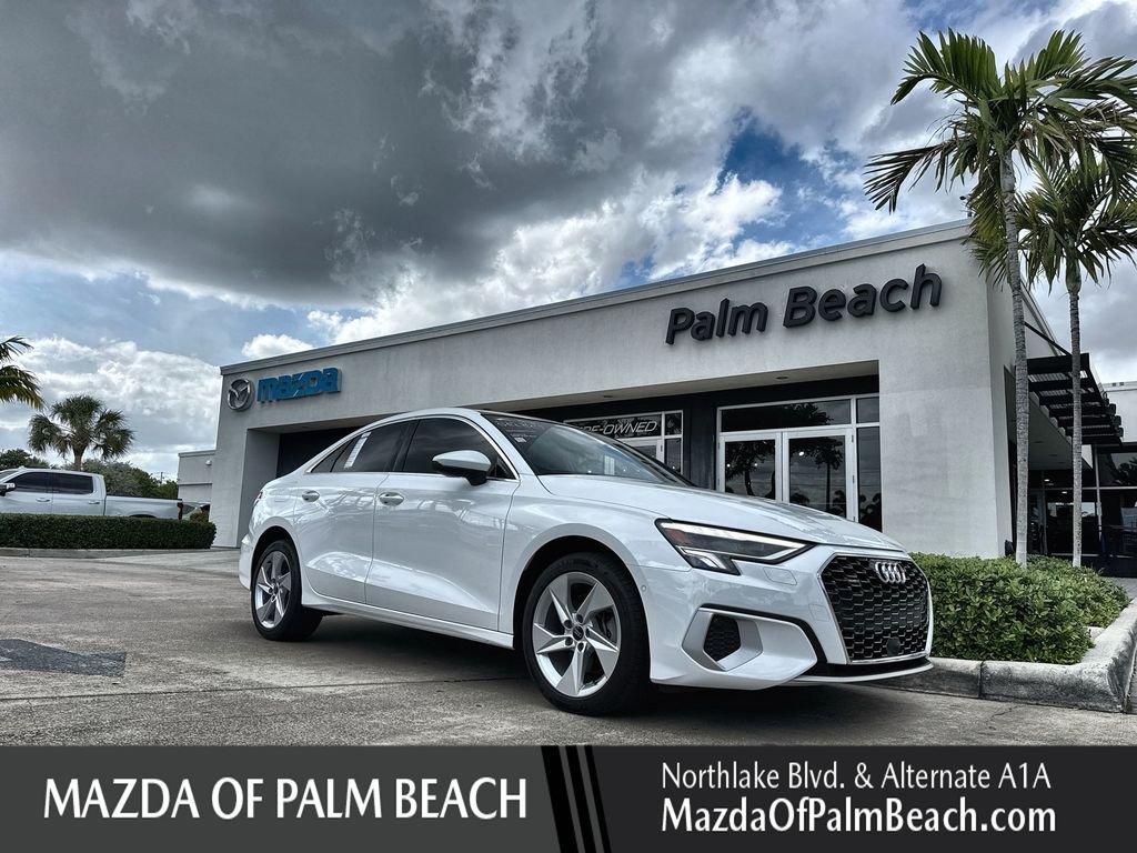 Audi A3 40 Premium Plus Quattro Quattro 4D Sedan - Thumbnail 2