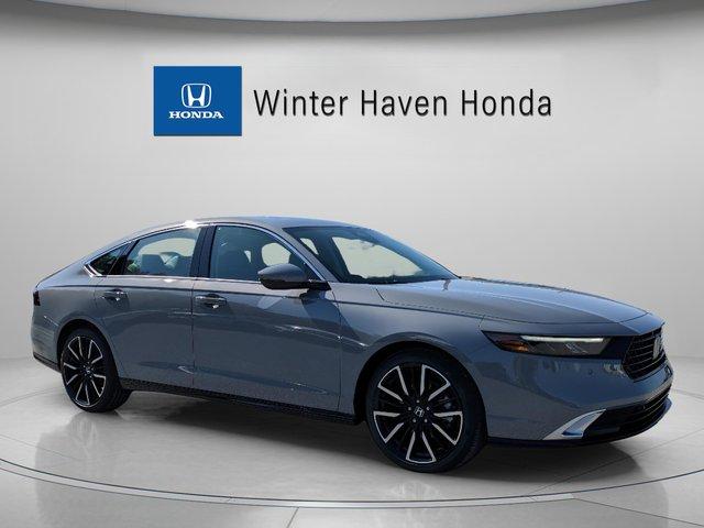 Honda Accord Hybrid Touring - View 1