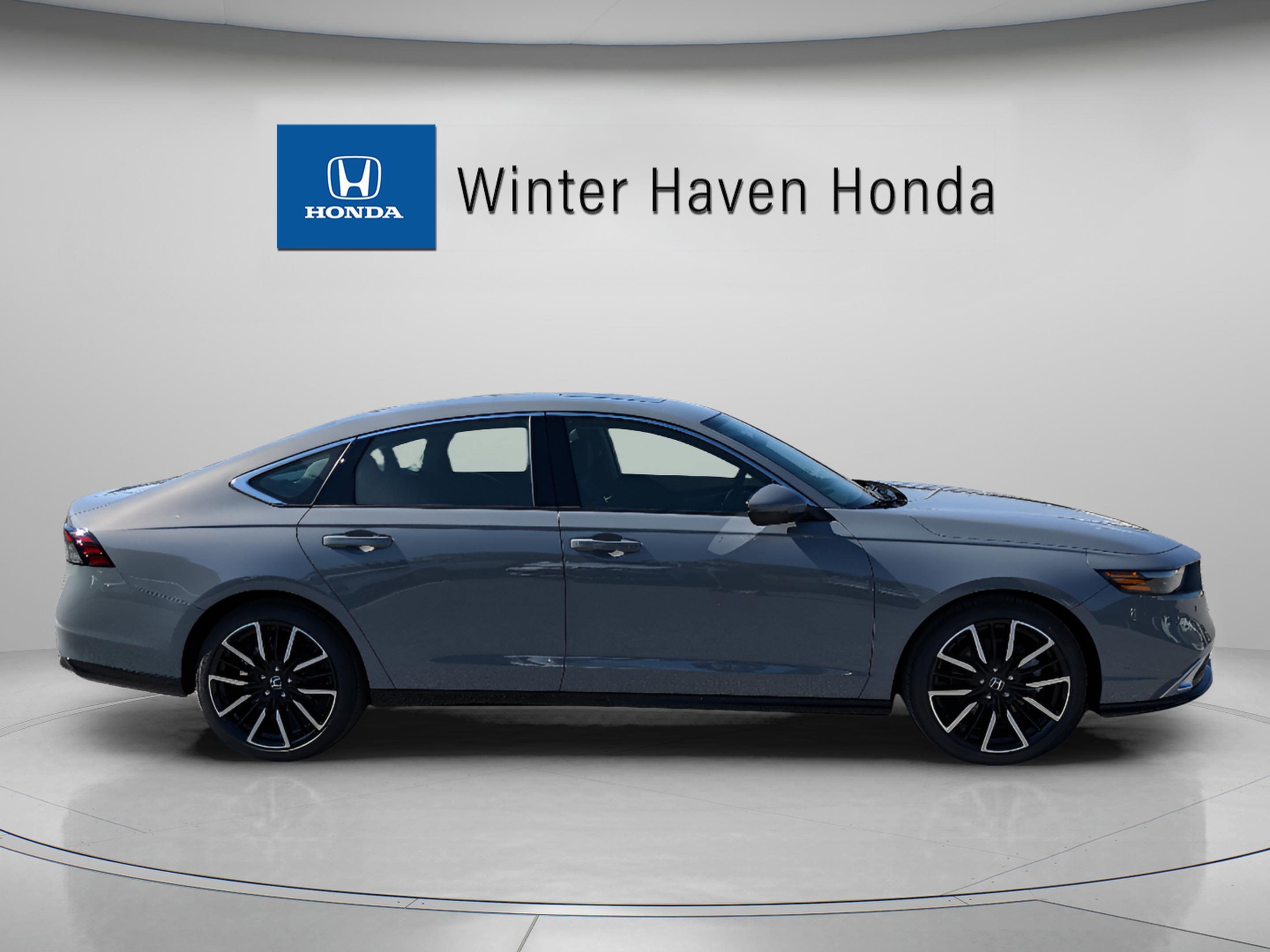 Honda Accord Hybrid Touring - Thumbnail 8