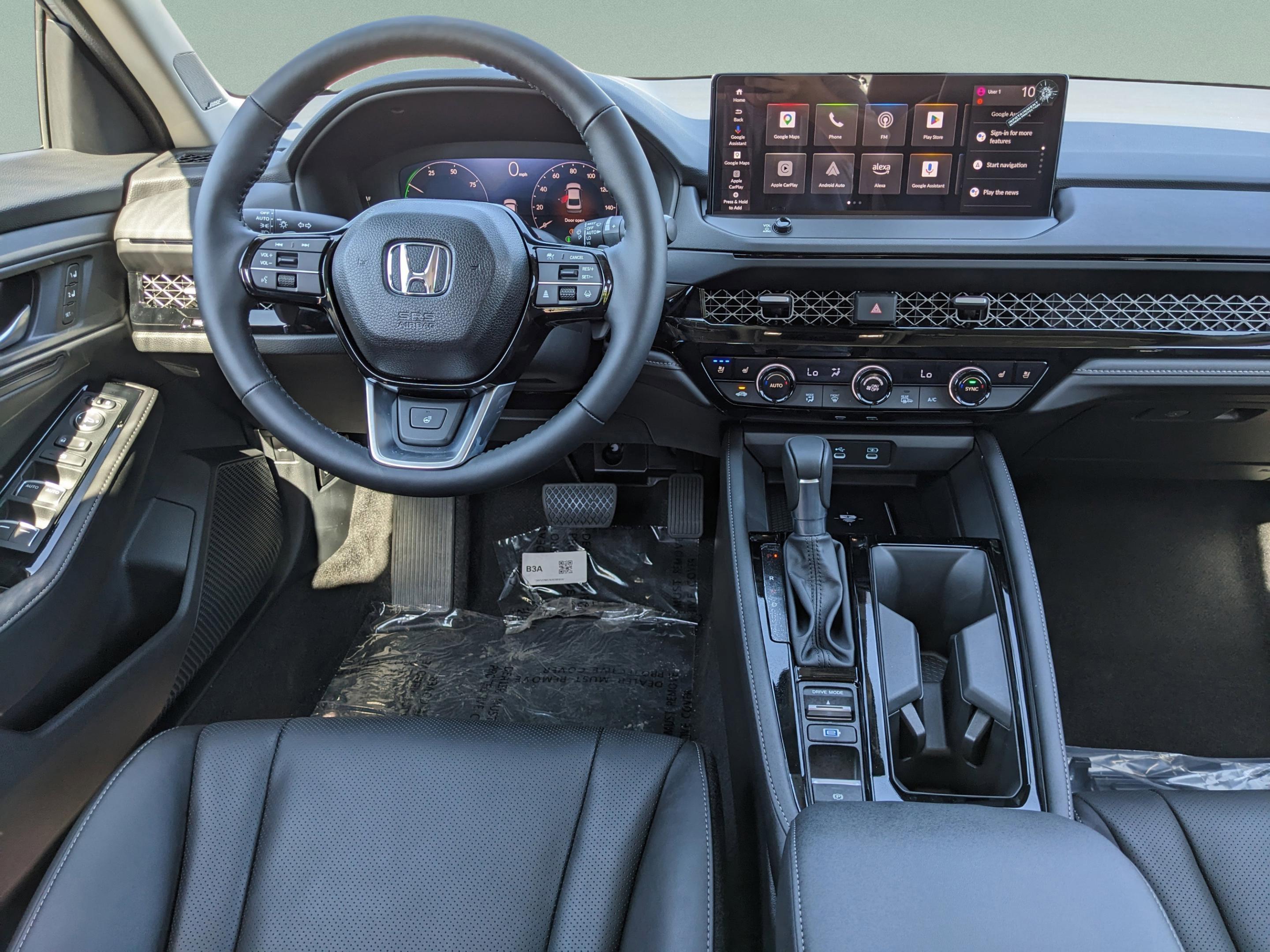 Honda Accord Hybrid Touring - Thumbnail 16