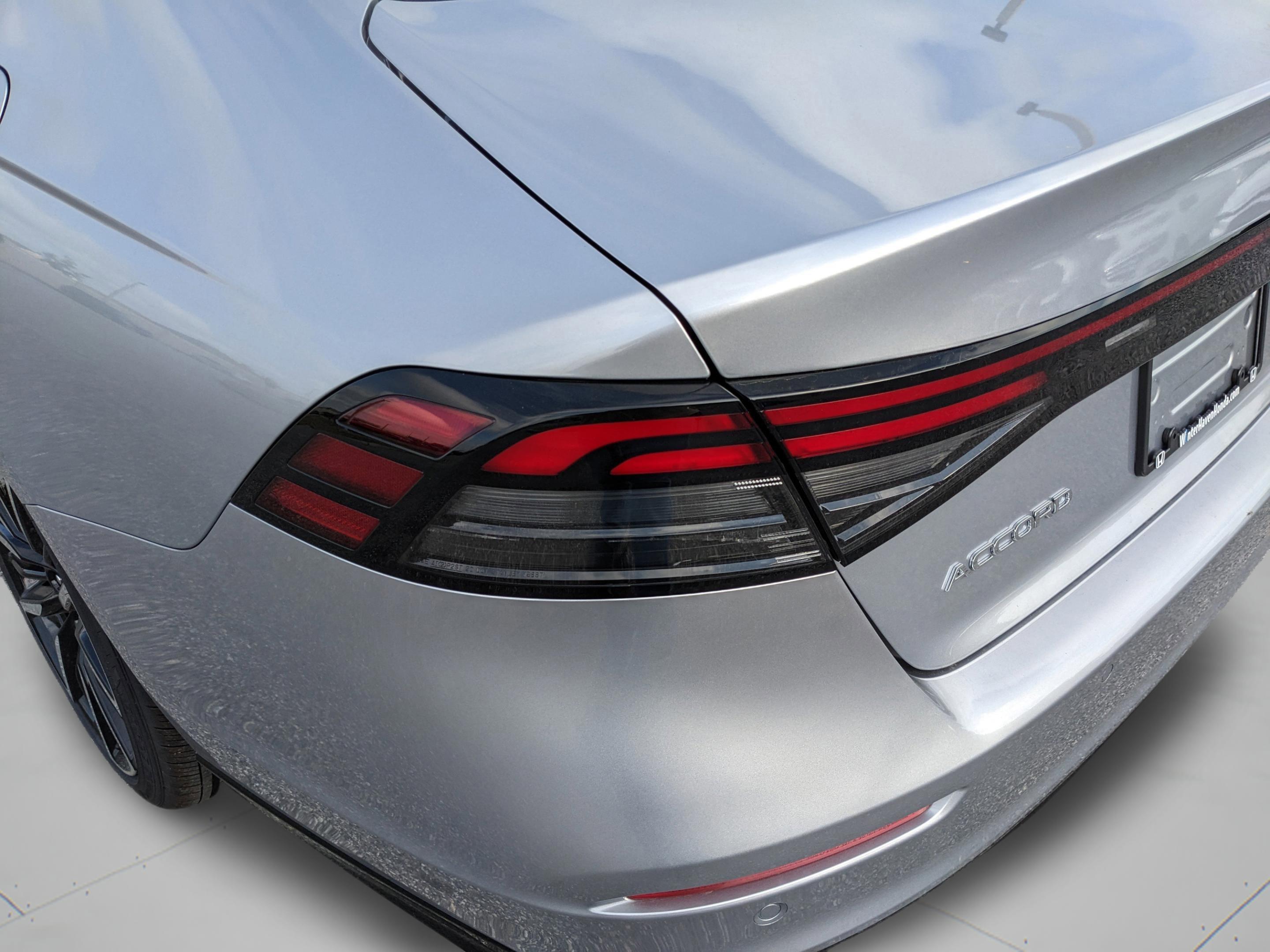 Honda Accord Hybrid Touring - Thumbnail 10