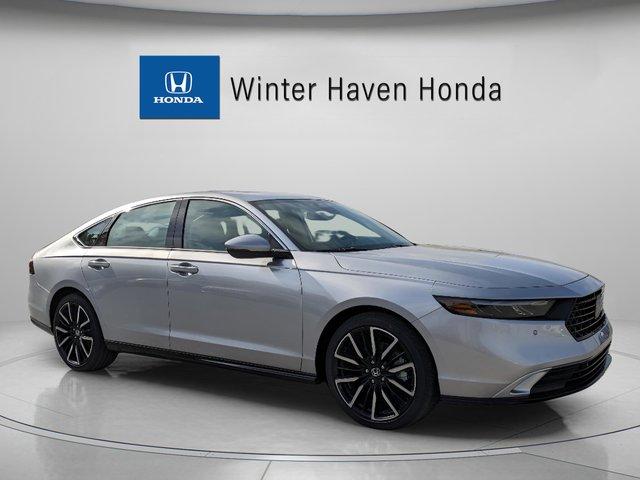 Honda Accord Hybrid Touring - View 1