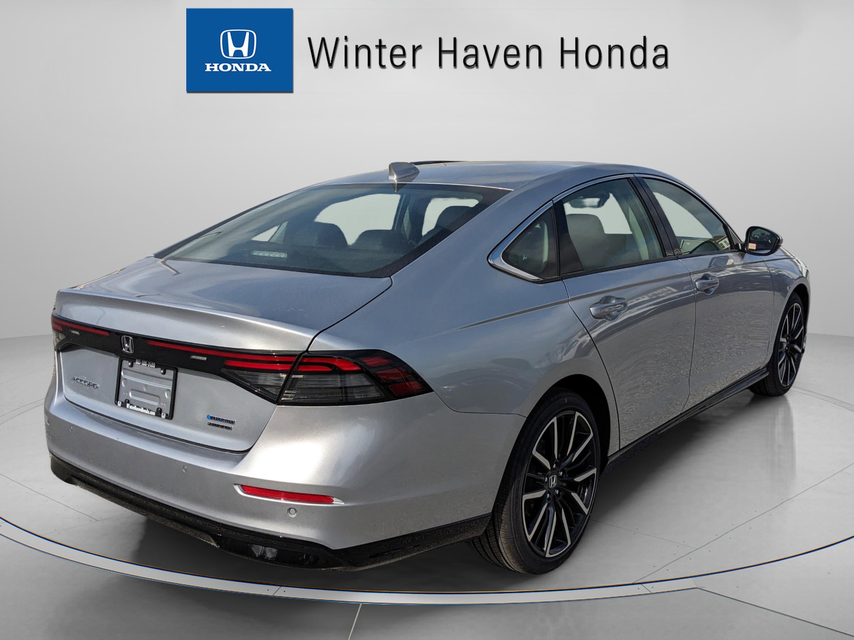 Honda Accord Hybrid Touring - Thumbnail 7