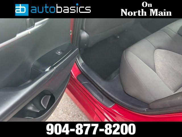 Toyota Camry - Thumbnail 18