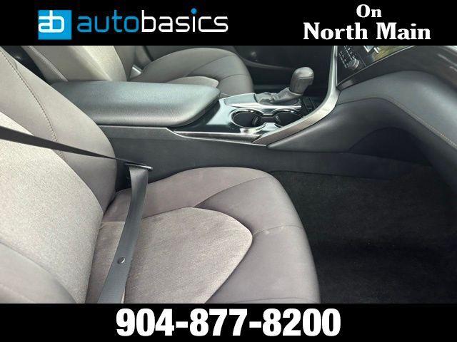 Toyota Camry - Thumbnail 13