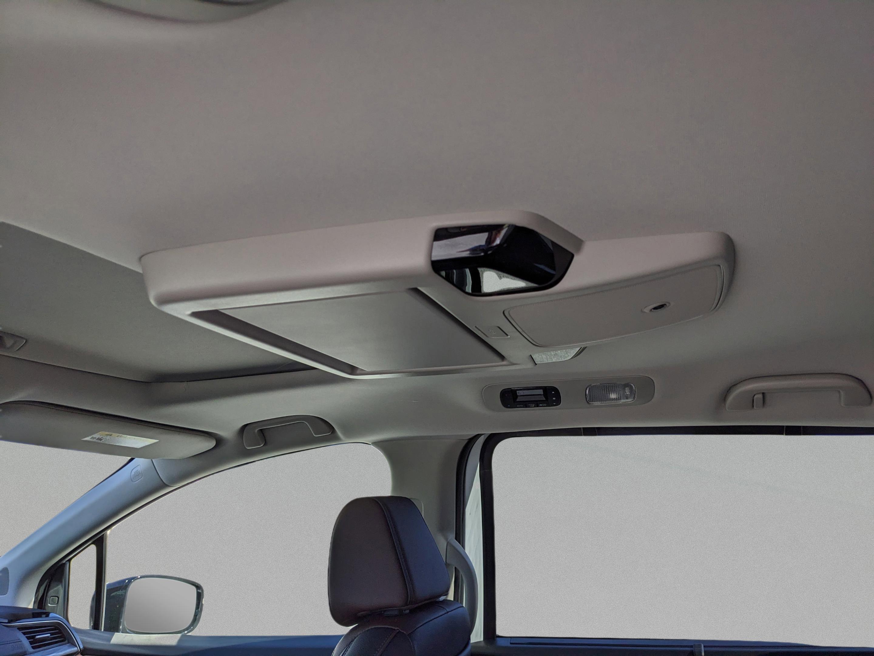 Honda Odyssey Elite - Thumbnail 20