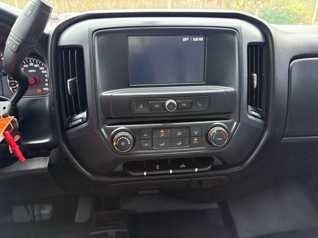 Chevrolet Silverado 1500 - Thumbnail 16