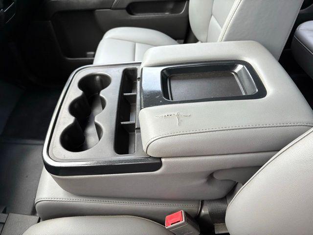 Chevrolet Silverado 1500 - Thumbnail 19