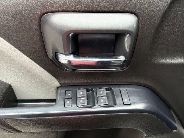 Chevrolet Silverado 1500 - Thumbnail 10