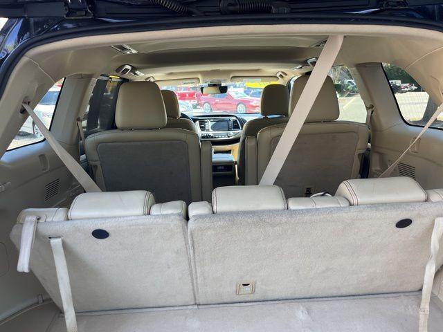Toyota Highlander - Thumbnail 6