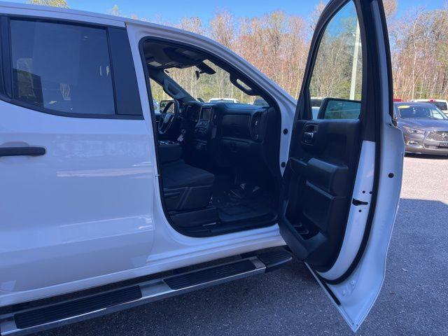 Chevrolet Silverado 1500 - Thumbnail 12