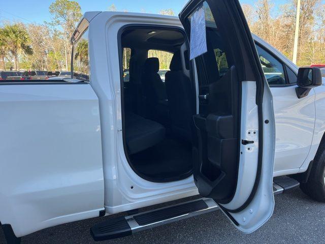 Chevrolet Silverado 1500 - Thumbnail 10