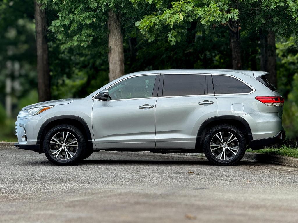 Toyota Highlander - Thumbnail 6