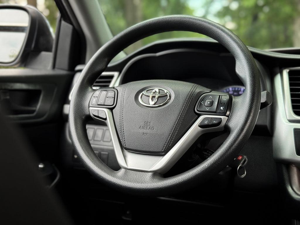 Toyota Highlander - Thumbnail 11
