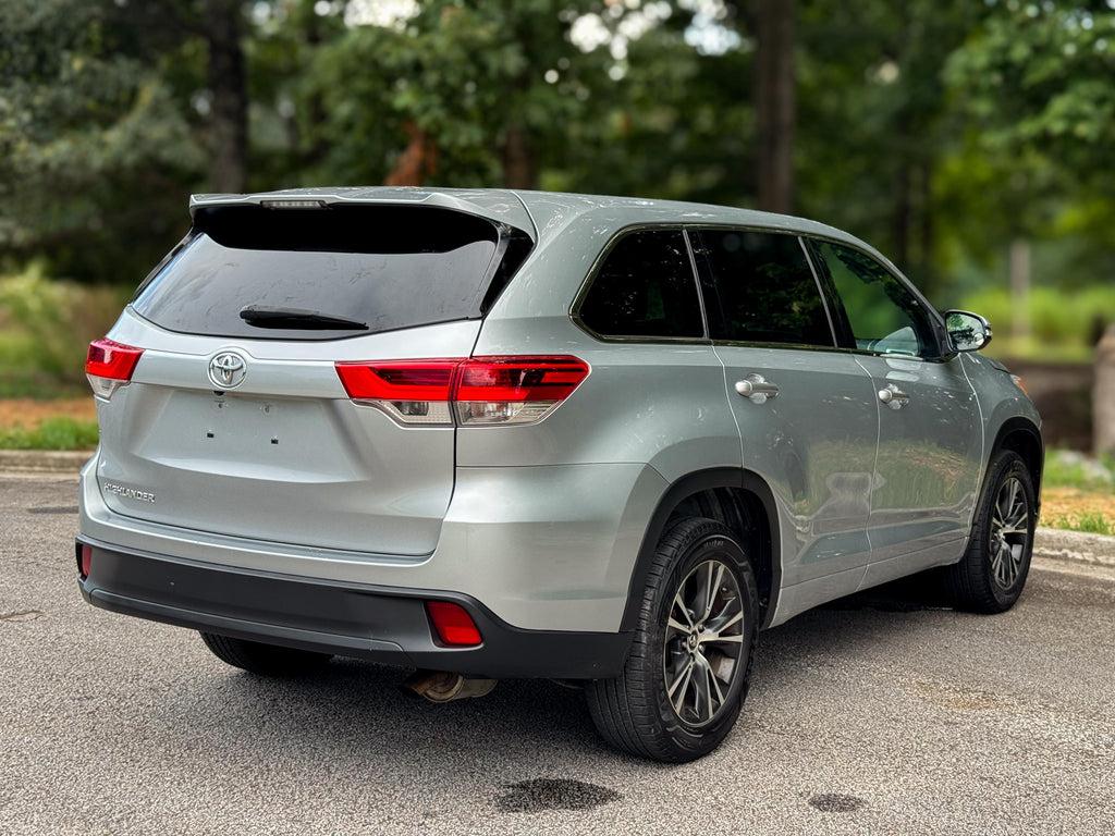 Toyota Highlander - Thumbnail 18